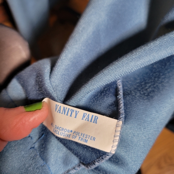 VINTAGE VANITY FAIR BLUE ULTRASUEDE BATHROBE - Picture 4 of 11